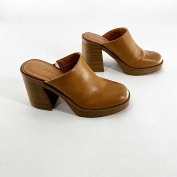 Universal Thread Womens Tan Brown Platform Block Heel Mules Shoes Size 7 - Picture 2 of 7